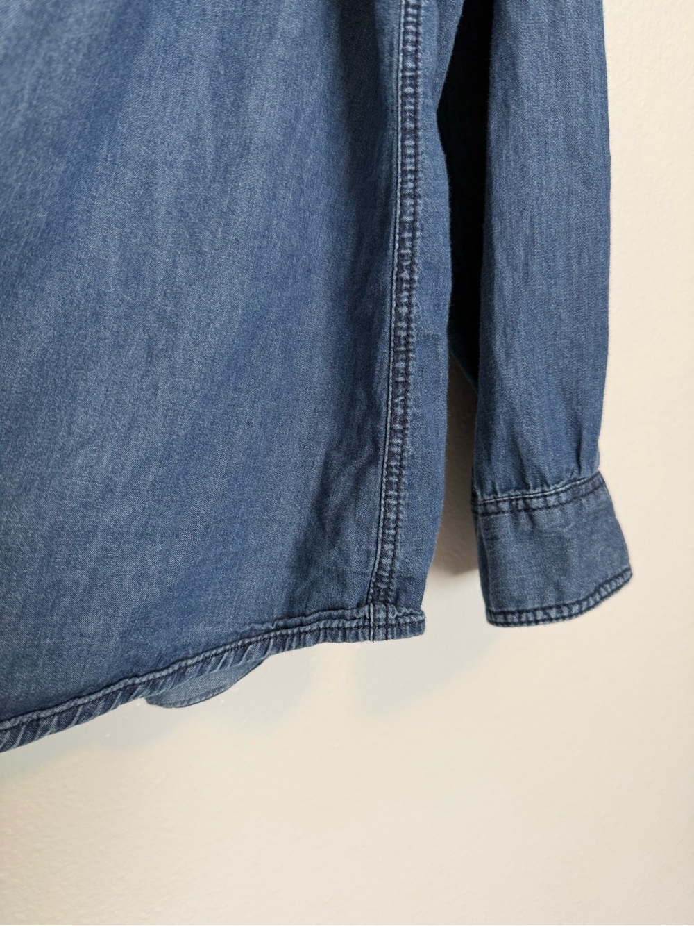 Torrid - Taylor Classic Chambray Button Down Long Sleeve Blue Cotton Shirt - 4X - Picture 8 of 15